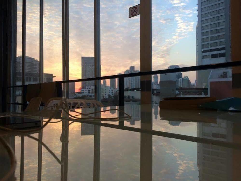 Jellybean Ezy Hostel Sathorn Bangkok Exterior foto