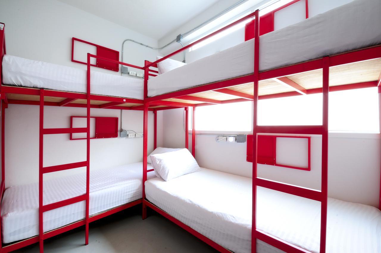 Jellybean Ezy Hostel Sathorn Bangkok Exterior foto